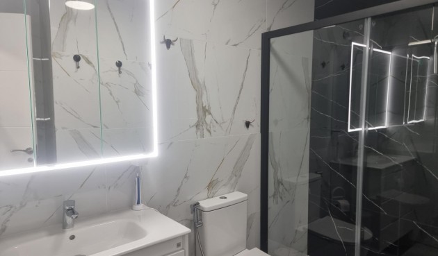 Brukt - Apartment -
Torrevieja - Playa de los Locos