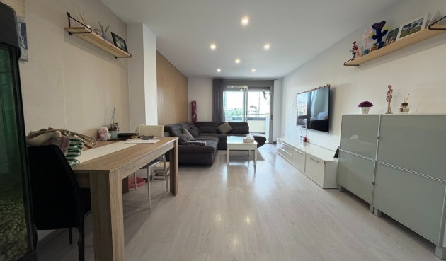 Resale - Apartment -
Jacarilla - Inland