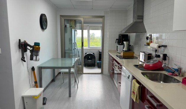 Resale - Apartment -
Jacarilla - Inland