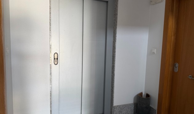 Resale - Apartment -
Jacarilla - Inland