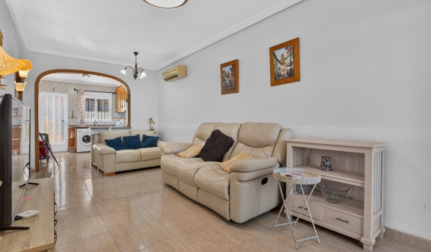 Resale - Villa -
Orihuela Costa - Costa Blanca