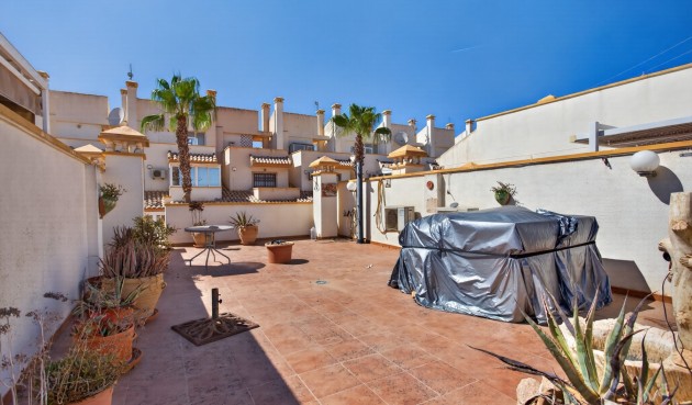 Resale - Villa -
Orihuela Costa - Costa Blanca