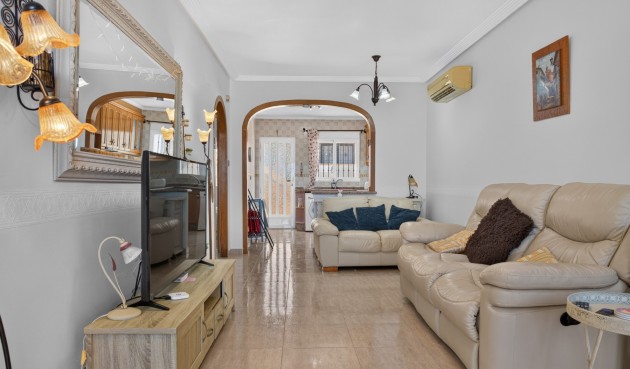 Resale - Villa -
Orihuela Costa - Costa Blanca