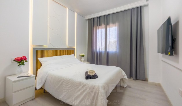 Resale - Apartment -
Torrevieja - PARQUE DE LAS NACIONES