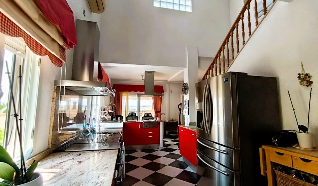 Resale - Villa -
Las Ramblas Golf - Inland
