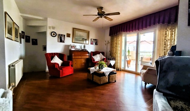 Resale - Villa -
Las Ramblas Golf - Inland