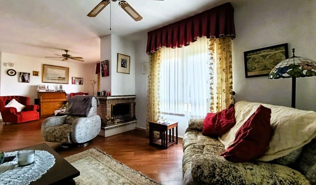 Resale - Villa -
Las Ramblas Golf - Inland