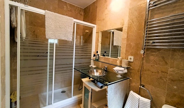 Resale - Villa -
Las Ramblas Golf - Inland