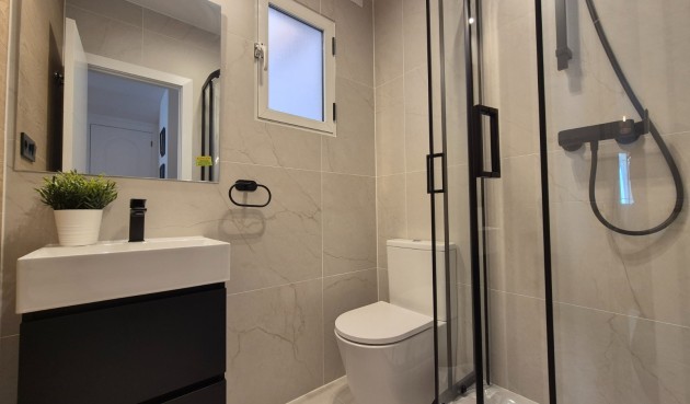 Resale - Town House -
Alicante - Costa Blanca