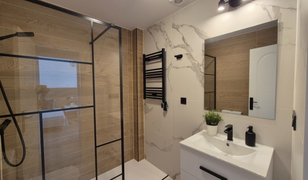 Resale - Town House -
Alicante - Costa Blanca