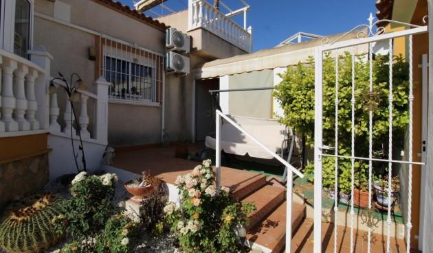 Resale - Villa -
San Miguel de Salinas - Inland