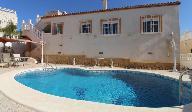 Resale - Villa -
San Miguel de Salinas - Inland