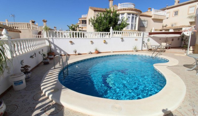 Resale - Villa -
San Miguel de Salinas - Inland