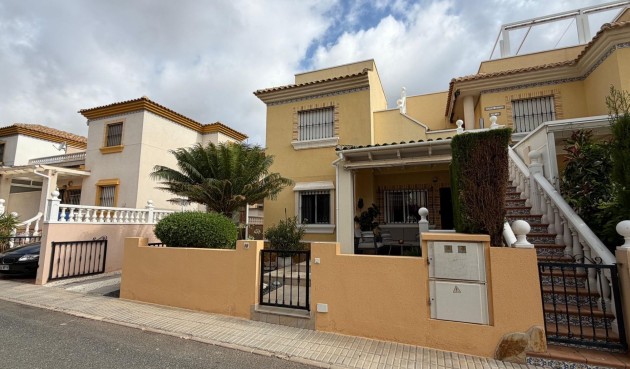 Resale - Bungalow -
Orihuela Costa - Los Dolses