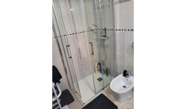 Resale - Apartment -
Torrevieja - Estacion De Autobuses