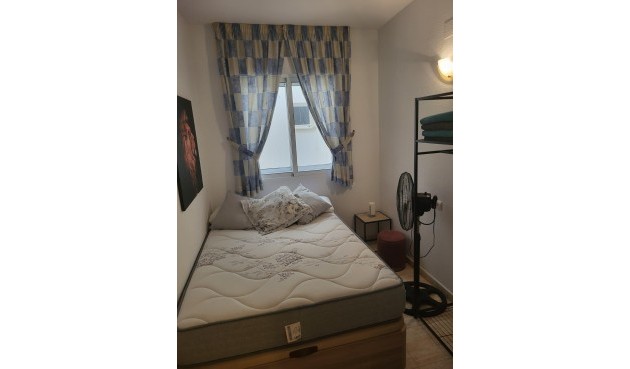 Resale - Apartment -
Torrevieja - Estacion De Autobuses