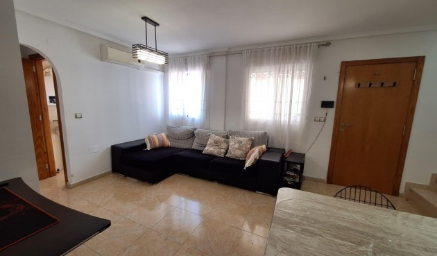 Brukt - Tosidig -
Torrevieja - aguas nuevas