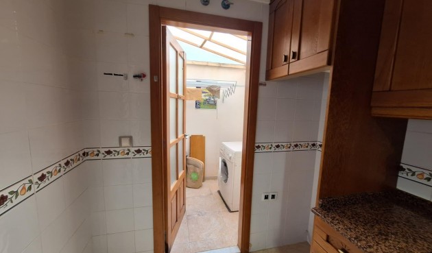 Brukt - Tosidig -
Torrevieja - aguas nuevas