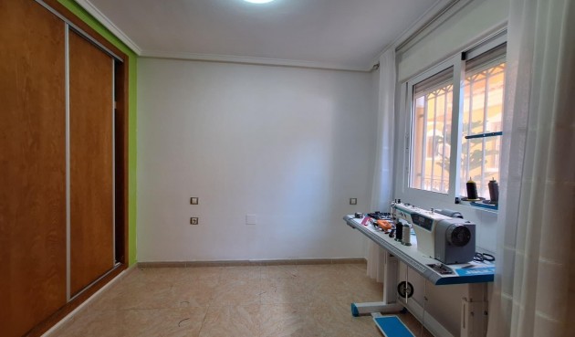 Brukt - Tosidig -
Torrevieja - aguas nuevas