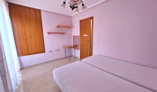 Brukt - Tosidig -
Torrevieja - aguas nuevas