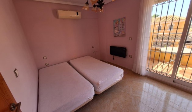 Brukt - Tosidig -
Torrevieja - aguas nuevas