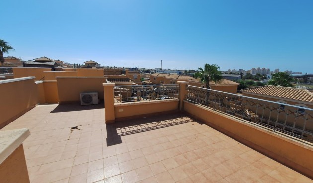 Brukt - Tosidig -
Torrevieja - aguas nuevas