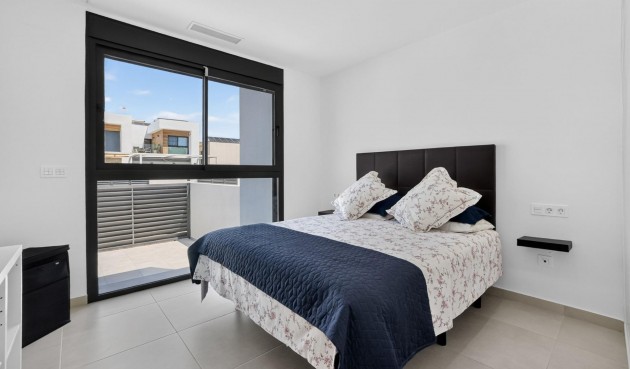 Resale - Villa -
Rojales - Benimar