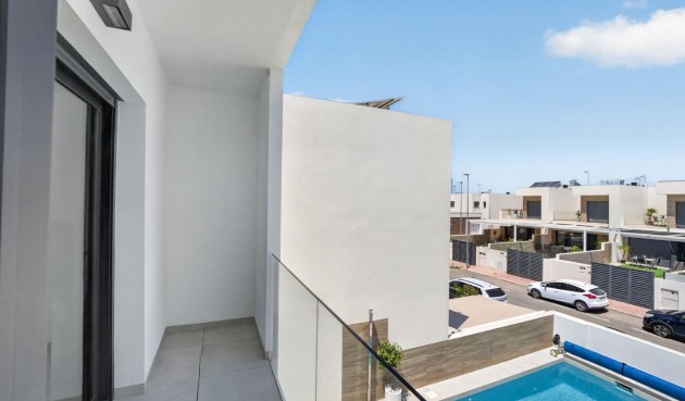 Resale - Villa -
Rojales - Benimar