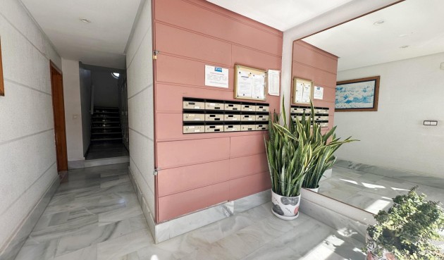 Återförsäljning - Apartment -
Torrevieja - Playa del Cura