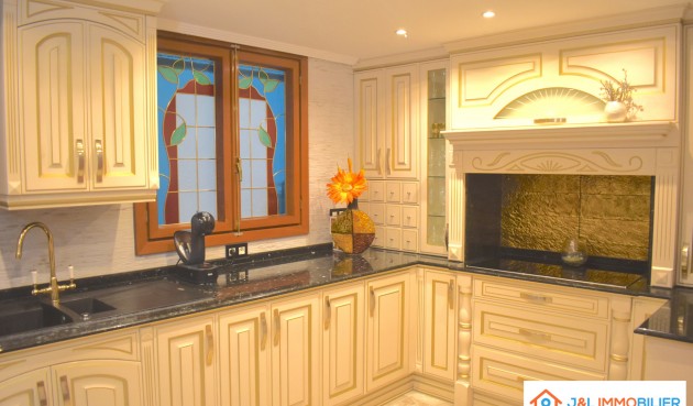Resale - Apartment -
Alicante - Costa Blanca