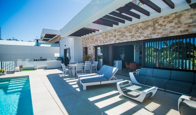 Resale - Villa -
Rojales - Inland