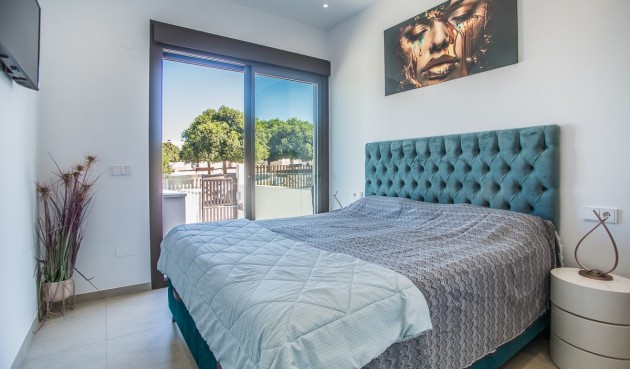 Resale - Villa -
Rojales - Inland