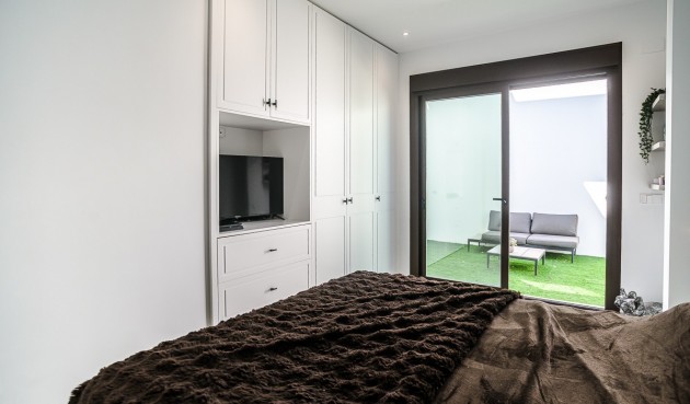 Resale - Villa -
Rojales - Inland