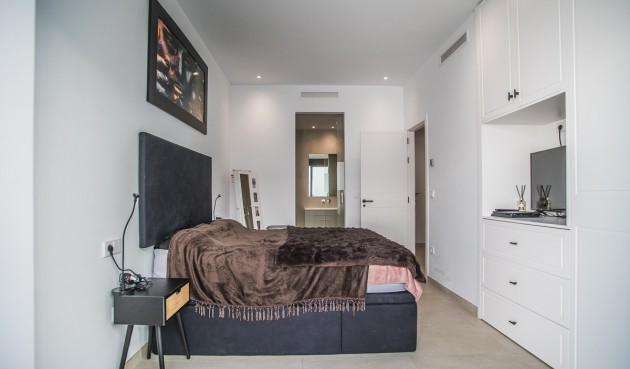 Resale - Villa -
Rojales - Inland