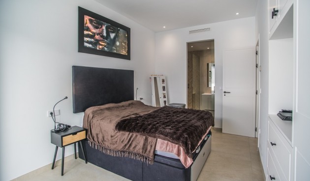 Resale - Villa -
Rojales - Inland
