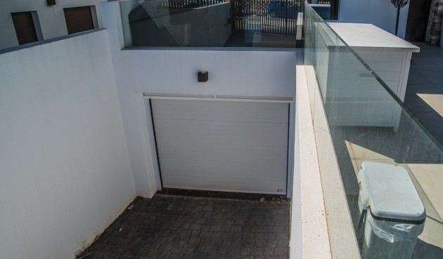 Resale - Villa -
Rojales - Inland