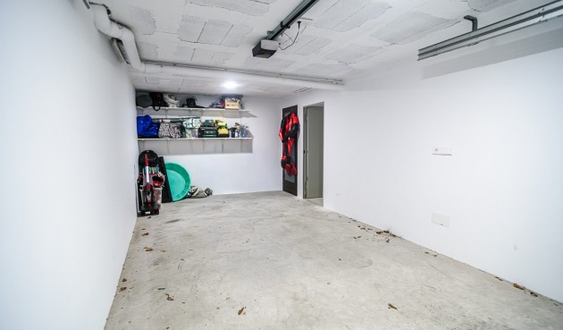 Resale - Villa -
Rojales - Inland