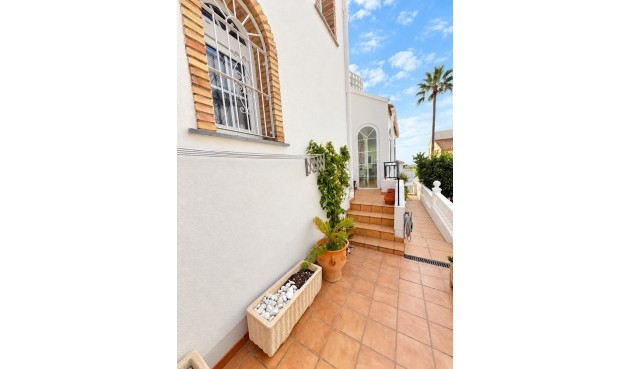 Resale - Villa -
Orihuela Costa - Costa Blanca