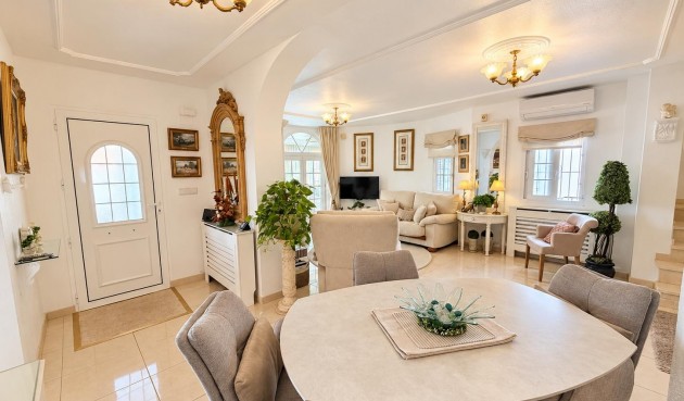 Resale - Villa -
Orihuela Costa - Costa Blanca