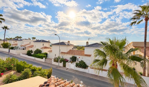 Resale - Villa -
Orihuela Costa - Costa Blanca