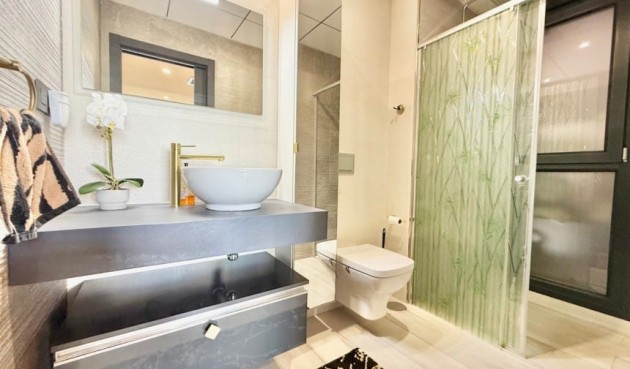Reventa - Villa -
Cabo Roig - Costa Blanca