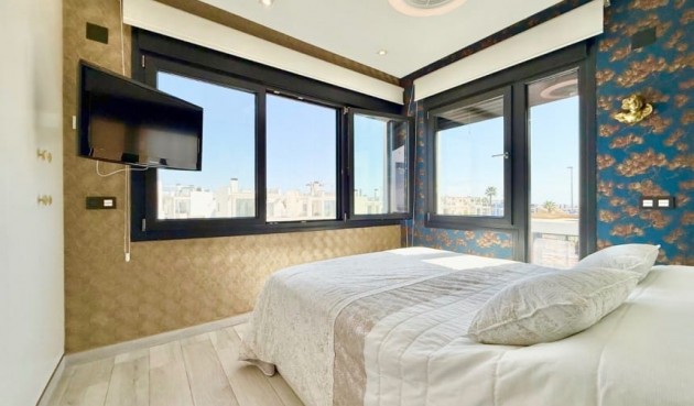 Reventa - Villa -
Cabo Roig - Costa Blanca