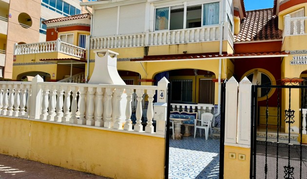 Resale - Town House -
Torrevieja - Costa Blanca