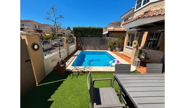 Resale - Villa -
El Raso - Costa Blanca