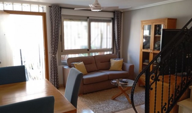 Reventa - Town House -
Daya Vieja - Costa Blanca