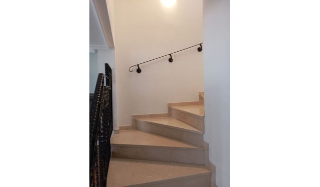 Reventa - Town House -
Daya Vieja - Costa Blanca
