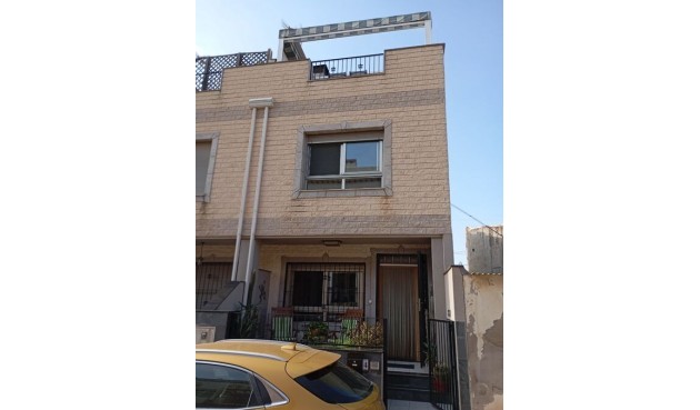 Reventa - Town House -
Daya Vieja - Costa Blanca