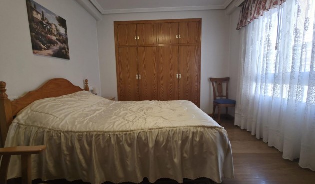 Brukt - Apartment -
Torrevieja - Acequion