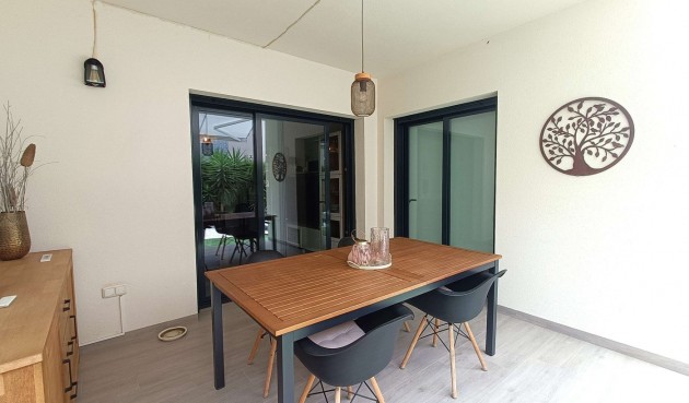 Resale - Apartment -
San Miguel de Salinas - Inland