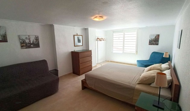 Resale - Quad House -
Algorfa - Inland